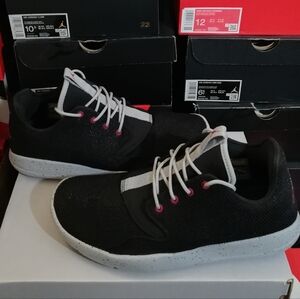 AIR JORDAN ECLIPSE BLACK-PINK-GREY WOMEN'S US SIZE 8 WORE 3 TIMES ONLY